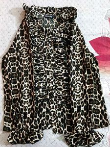 Chic Leopard Print Ruffle Blouse