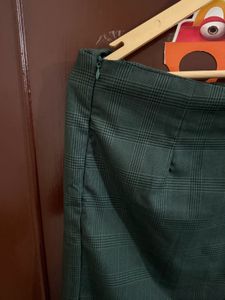 Stylish Dark Green Skirt