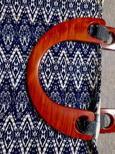 Stylish Embroidered Handbag 👜 with Wooden Handle