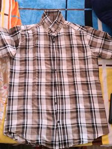 Classic Plaid Cotton Shirt Size M