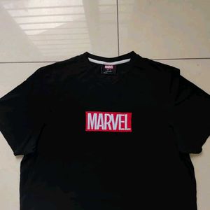 Official Marvel The Invincible Iron Man' tee