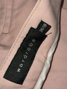tag is missing brand new condition Chic Pink Trous