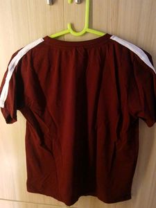 Maroon T-shirt with "Happy Days" Graphic