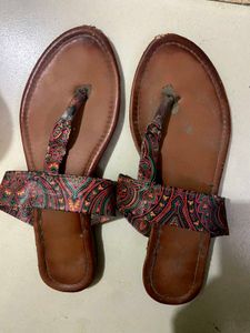 3pair of footwear