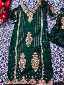 Emerald Green Embroidered Kurta Set