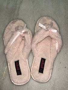 Ginger Fuzzy Pink Bow Slippers