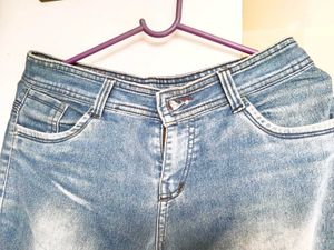 FREE Delivery - Unique Detail Jeans