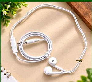 White Wired Earphones with Mic