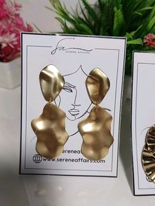 Pack Of 2 Pinteresty Golden Earrings