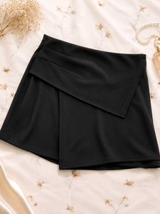 Black Skort
