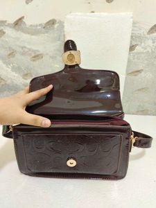 Chic Patent Leather Crossbody Bag