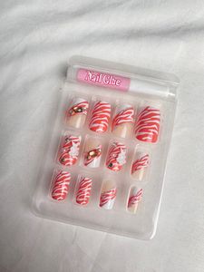 NAILS SET✨ (12 Pcs)