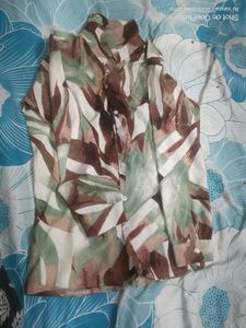 Abstract Print Button-Up Shirt