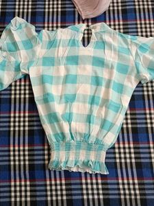 Cute Checked Top