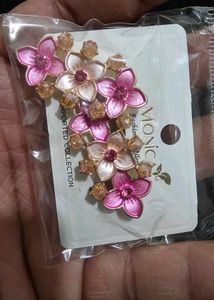 Exquisite Floral Brooch