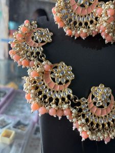 Beautiful Peach &amp; Gold Choker Necklace Set