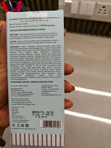 Dot &amp; Key Sunscreen
