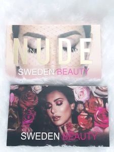 Combo Of Eyeshadow And Brushes