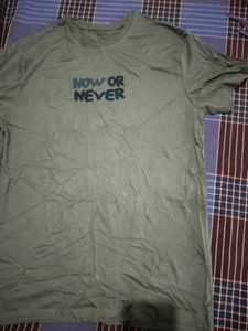 Men's Graphic T-Shirt "Now or Never"
