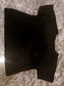 Classic Black crop top
