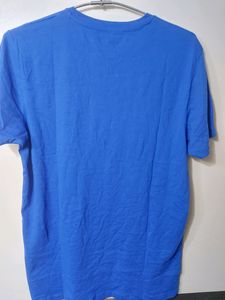 Men's Casual Tshirt.  New With Tag Good Condition