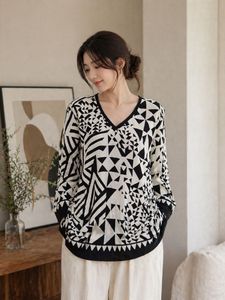 MANGO Stylish Geometric Print V-Neck Top