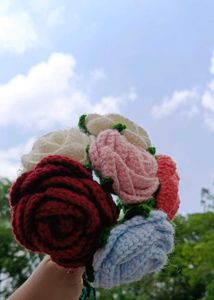 Crochet Rose Bouquet ( 150 Per Piece)
