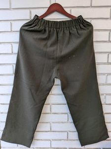 2-Leg Cropped Trousers with minor defe