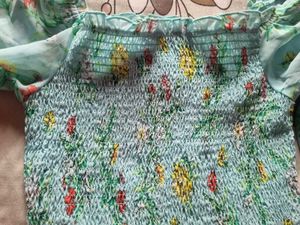 Tokyo Talkies Floral Smocked Crop Top