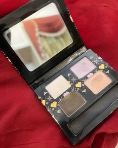 The Body Shop Eye Shadow Palette