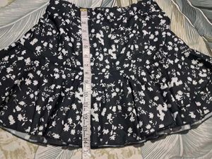 Cute Black Floral Skirt
