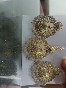 Elegant Grey &amp; Gold Jhumka Earrings and Maangtika