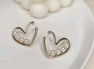 Korean Pearl Heart Stud