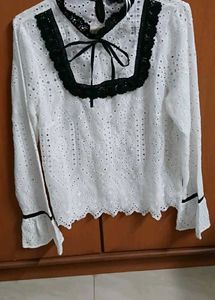 Elegant White Lace Blouse - M Size