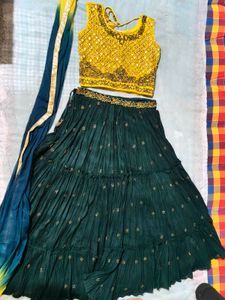 Beautiful lehenga choli with dupatta n having yell