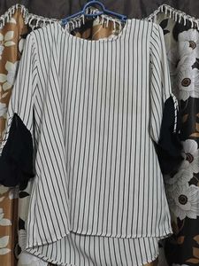 12.Chic Striped Bell Sleeve Top