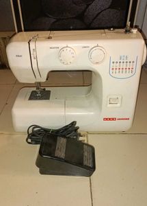 USHA Janome Sewing Machine