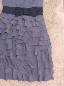 H&amp;M Chic Strapless Ruffle Dress
