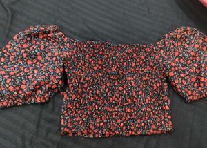 Tokyo talkies Floral Print Puff Sleeve Crop Top