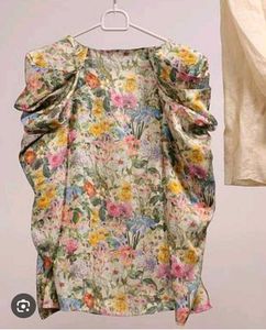 Zara Floral Print Puff Sleeve Top