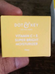 lip / moisturizer