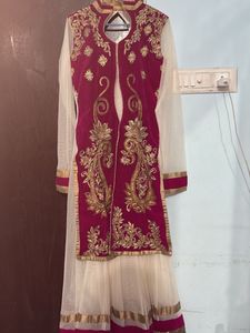 Elegant Embroidered Kurta Set with Jacket