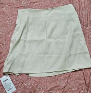 Savana Stylish Cream Skirt with Gold Buckle