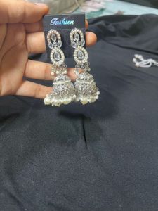Stunning Silver Choker &amp; Earrings Set