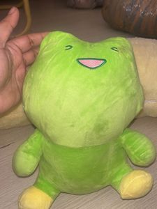 green frog plush