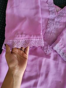 Pakistani Beautiful Lavender Kurta Set
