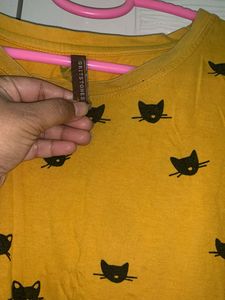 Cute Mustard Cat Print T-Shirt