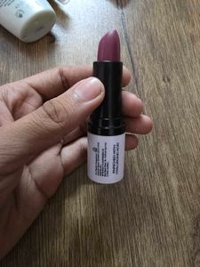 Fair Game B-02 Creme lipstick