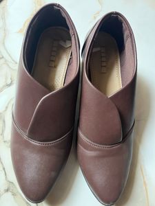 Chic Brown Heeled Ankle Boots