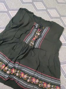 Embroidered Green Kurta